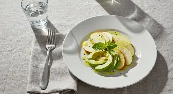 avocado and apple salad